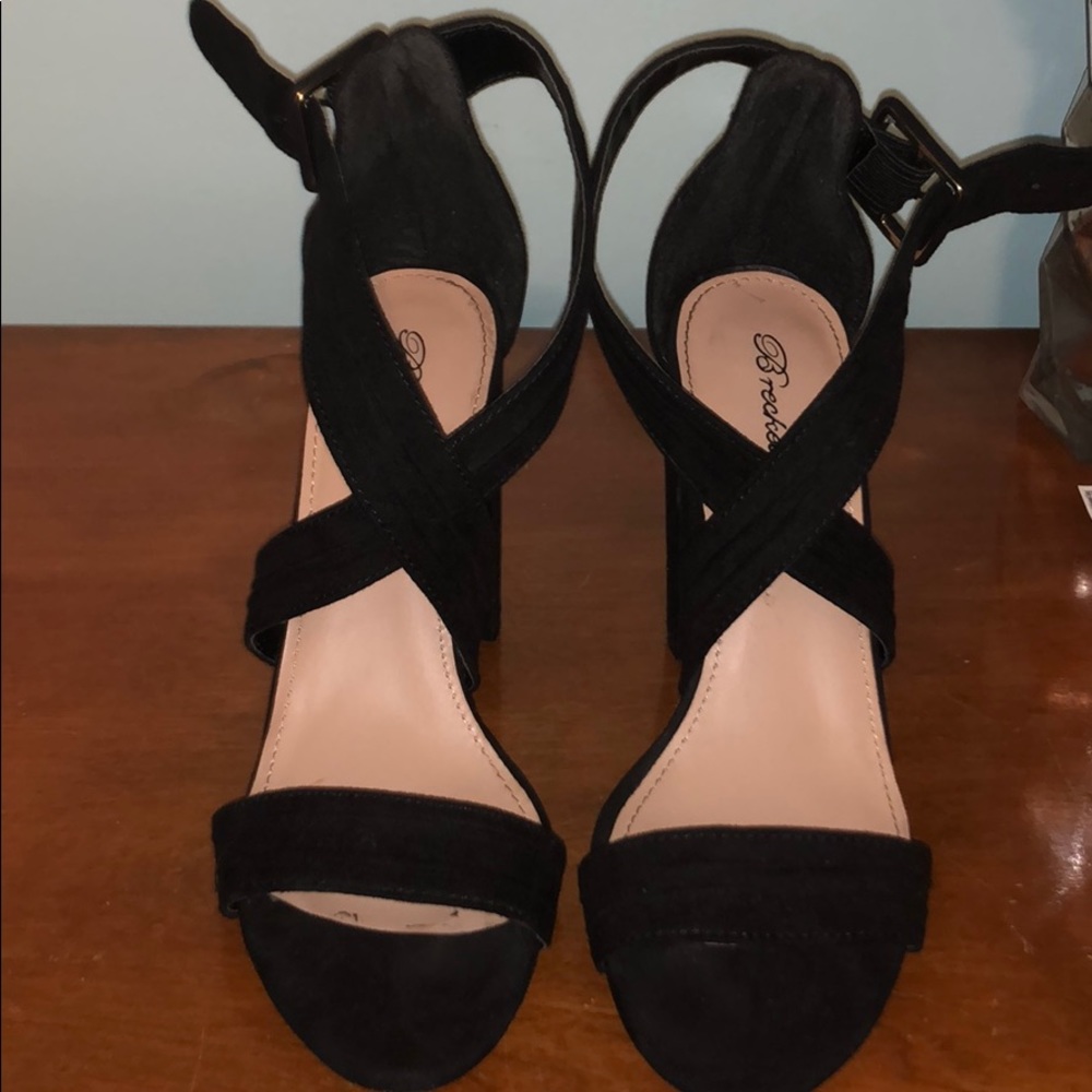 Black formal heels
